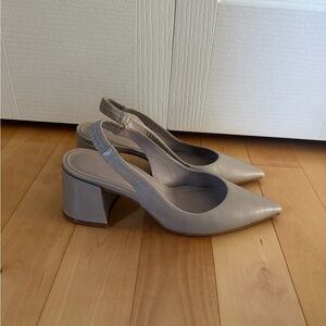 L'INTERVALLE Gray Slingback Heels